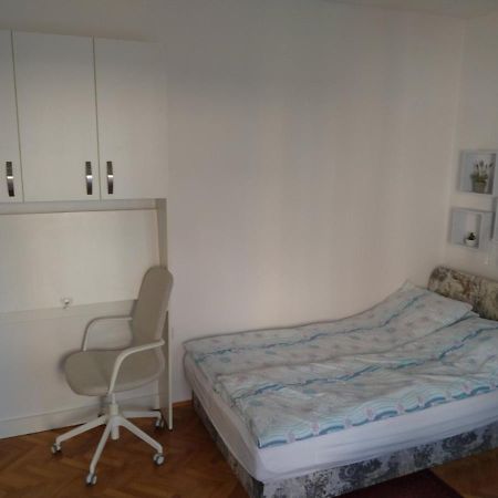 Apartma Ladinka イゾラ エクステリア 写真