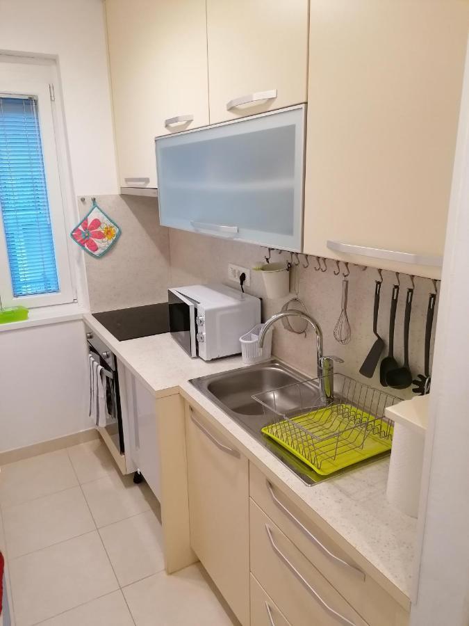 Apartma Ladinka イゾラ エクステリア 写真